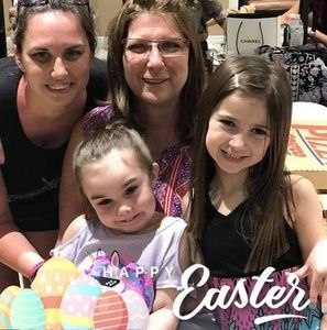 Meet your Posher, Lisa